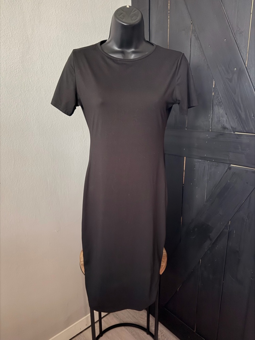 Amazon Black Midi Dress with Short Sleeves